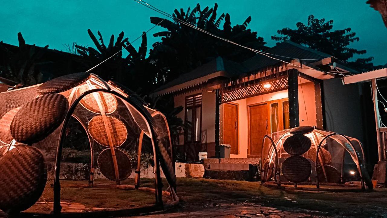 Lontart Guesthouse Nggorang Экстерьер фото